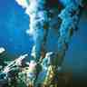 Source hydrothermale océanique